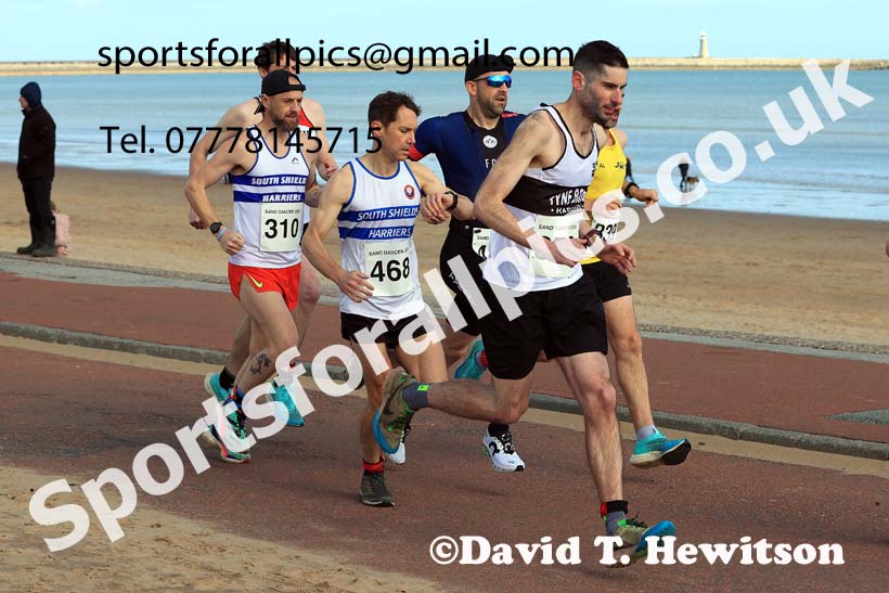 The 2024 Sand Dancer 10k Multi-Terrain, South Shields.  Photo: David T. Hewitson/Sports for All Pics